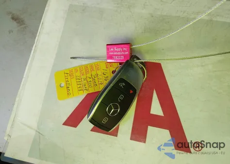 2019 Mercedes-Benz C 300 из США, поврежденный, VIN 55SWF8DB9KU288848